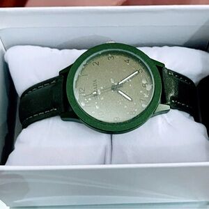 Elegant Strada Green Leather Watch